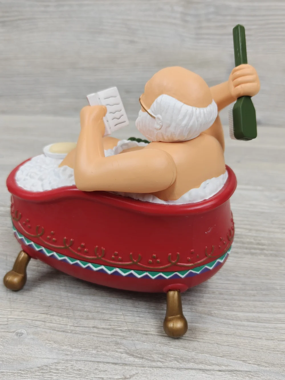 Vintage Santa Bathing Animated Electronic Christmas Decoration Tested w/ Box